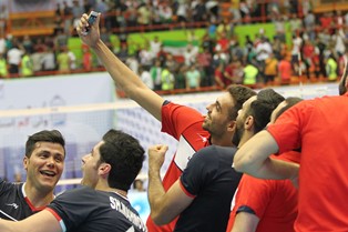 گزارش تصویری والیبال ایران - آمریکا گزارش تصویری والیبال ایران – آمریکا