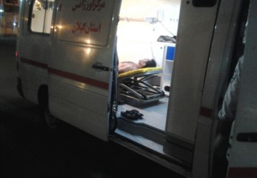 اقدام به خودسوزی راننده تاکسی ۱۳۳ در مقابل ساختمان مرکزی شهرداری رشت+ عکس
