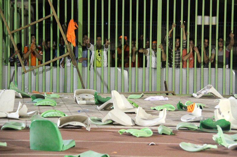 هزاران تاسف برای این فوتبال هزاران تاسف برای این فوتبال