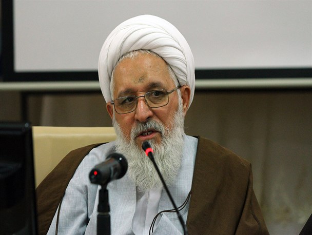 قسم می خورم عده ای به دولت رخنه کرده و نمی گذارند یک فرد لایق استاندار شود