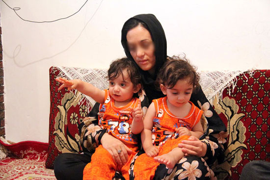 گرسنه ماندن ۳ روزه دوقلوهای ایرانی +تصاویر گرسنه ماندن ۳ روزه دوقلوهای ایرانی +تصاویر
