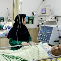 یک پرستار رشتی،جان ۱۴ کودکِ بیمار را از آتش نجات داد