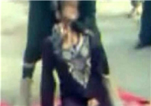 اعدام یک دختر سوری در «دیرالزور» توسط عناصر داعش اعدام یک دختر سوری در «دیرالزور» توسط عناصر داعش