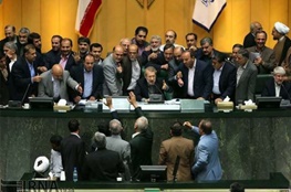 برجام از دلواپسان دل کند، دلواپسان از برجام دل نمی کنند