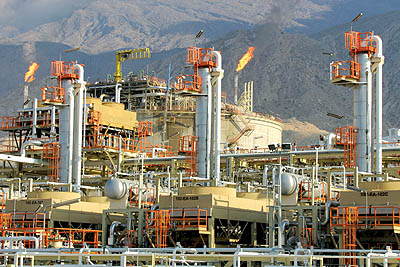 دفاع‌مقدس را ول کن شما درباره پتروپارس توضیح بده!