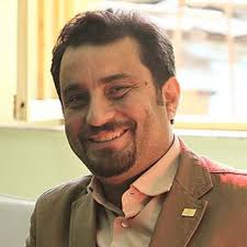 خداحافظی سلفی مدیر روابط عمومی منطقه آزاد انزلی با نمایشگاه کیش