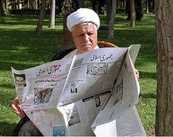 عکس: هاشمی در اتوبوس شرکت واحد عکس: هاشمی در اتوبوس شرکت واحد