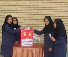 تبلیغ جالب چند دانش آموز در انتخابات/عکس