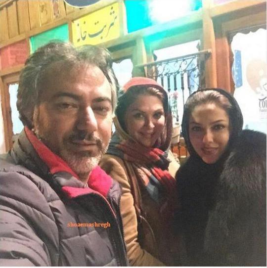 عکس سلفی محمدرضا هدایتی با دو بازیگر زن سینما کنار شربت خانه