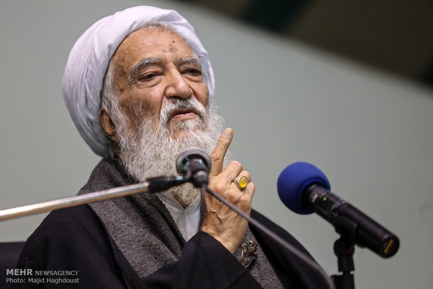 مراحل تعیین کاندیداهای اصولگرایان/ باید راه نفود امریکا را بست مراحل تعیین کاندیداهای اصولگرایان/ باید راه نفود امریکا را بست