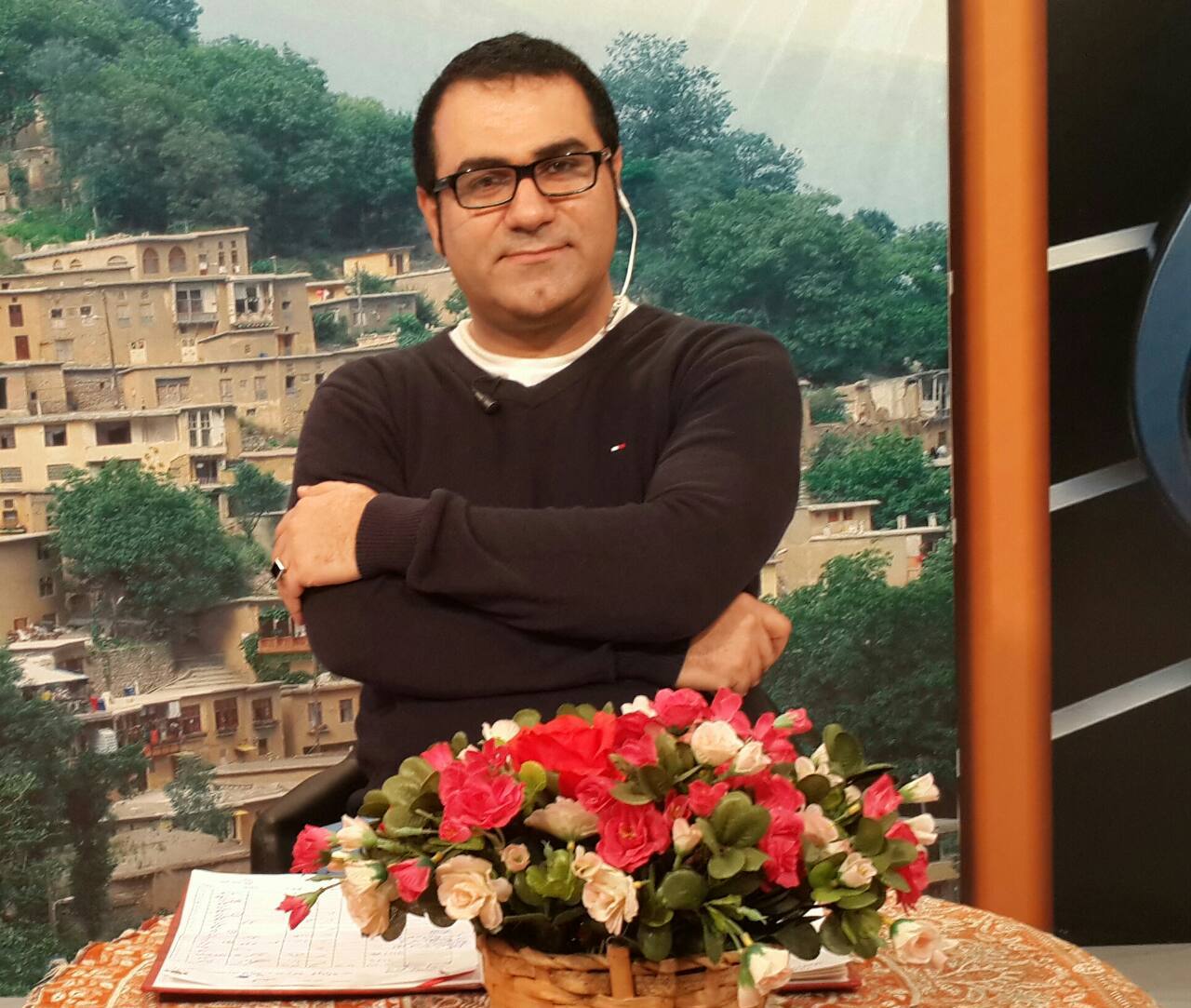 هنر برتر از گوهر آمد پدید