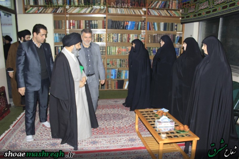 آیت الله اشکوری در دیدار با خانواده شهید آیت الله احسانبخش به روایت تصاویر
