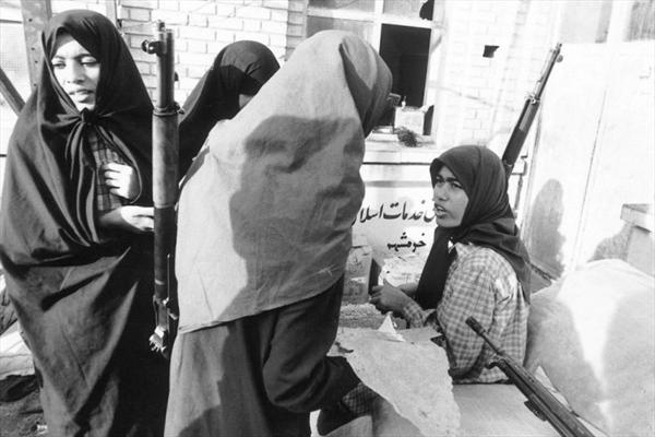 دختر پولداری که با بقیه فرق می کند!