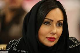 بازیگر زن سرشناس سر مزار خواننده فقید +عکس