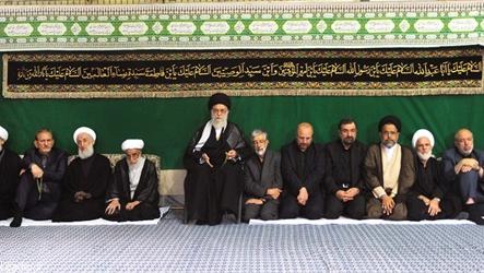 دومین شب مراسم عزاداری حضرت اباعبدالله الحسین(ع) با حضور رهبر معظم انقلاب برگزار شد
