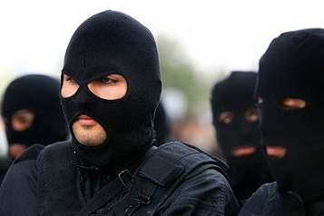 خنثی سازی برنامه ریزی یک گروهک تروریستی توسط سربازان گمنام امام زمان(عج)