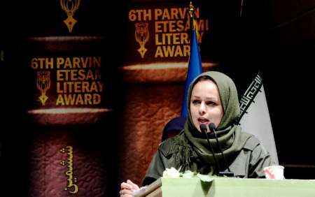 شاعر برجسته کشوری: امیدوار به دولتی هستم که امید را می شناسد