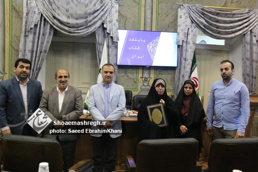 از تجلیل از فرزندان دختر شهدای مدافع حرم  تا تجلیل از ۲۷۰ خبرنگارفعال در حوزه شورا و شهرداری رشت + تصاویر