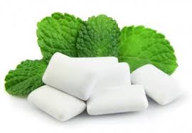 روشی جالب برای جلوگیری از پوسیدن دندان‌ها و رفع بوی بد دهان