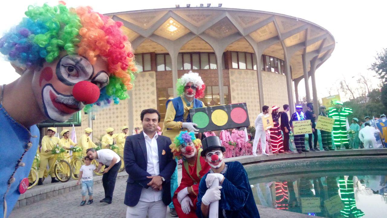آخرین اجرای نمایش « جشن دلقکها » در تهران/گزارش تصویری
