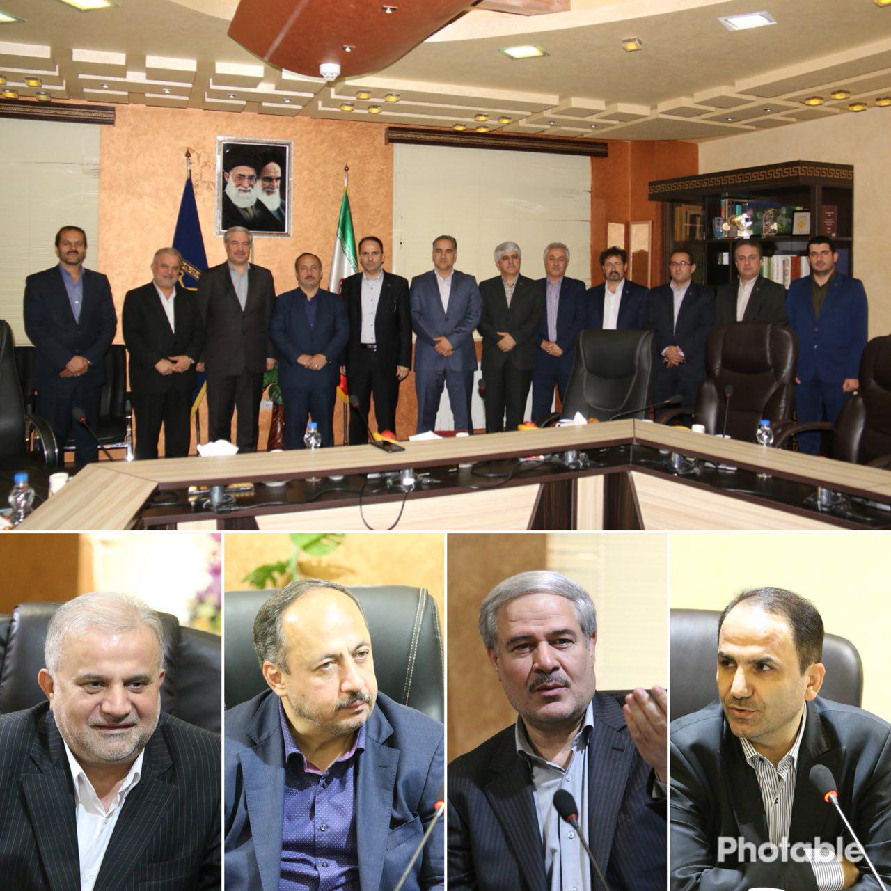در دیدار با مدیرعامل پست بانک کشور؛ در حال حاضر، اولویت بر سرمایه گذاری است+ گزارش تصویری