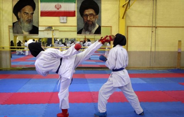 کسب مدال‌های رنگارنگ بانوان گیلانی در مسابقات کاراته قهرمانی کشور