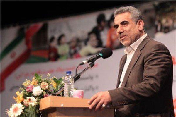 مشکلات استان با ژست‌های سیاسی اجتماعی مدیران غیربومی‌ آن حل نمی‌شود!/ وقتی دولت با تمام توانمندی‌ها و استعدادهای بومی بی‌نظیر در گیلان، سکان اجرایی آن را به افراد غیربومی می‌سپارد، مقصر اصلی در بروز و تشدید معضلات است!