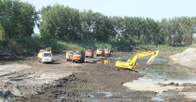 برداشت شن و ماسه از ۱۵ اسفندماه در گیلان ممنوع میشود برداشت شن و ماسه از ۱۵ اسفندماه در گیلان ممنوع میشود