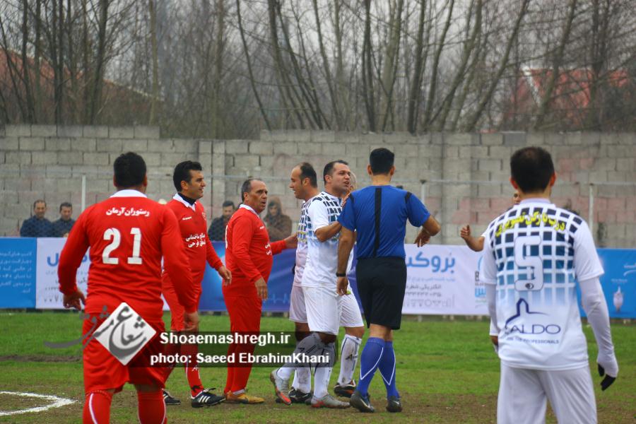 گزارش تصویری دیدار دوستانه فوتبال تیمهای پیشکسوتان پرسپولیس و پیشکسوتان شهر ساحلی خشکبیجار