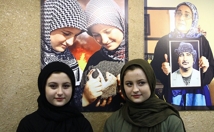 ماجرای بازیگر شدن دختران نقی معمولی ماجرای بازیگر شدن دختران نقی معمولی