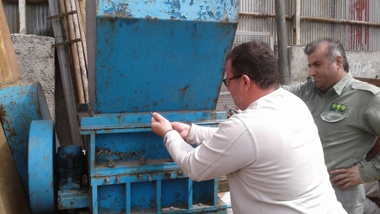 یک واحد آلاینده زیست محیطی در رشت پلمپ شد یک واحد آلاینده زیست محیطی در رشت پلمپ شد