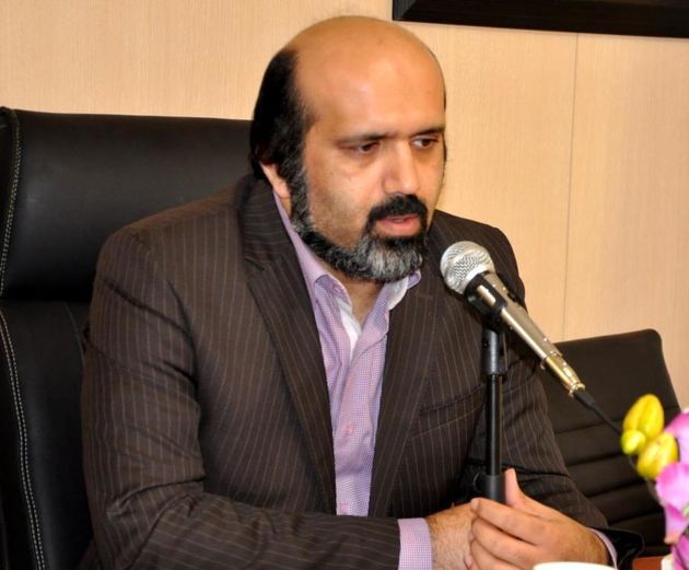 جناب احمدی، اهمیت دادن به عمل است نه حرف/ نماینده عالی دولت نباید دروغ بگوید/ این سنت دیرینه از زمان خود شما جریان داشته است. آن زمان ایرادی نداشت؟!