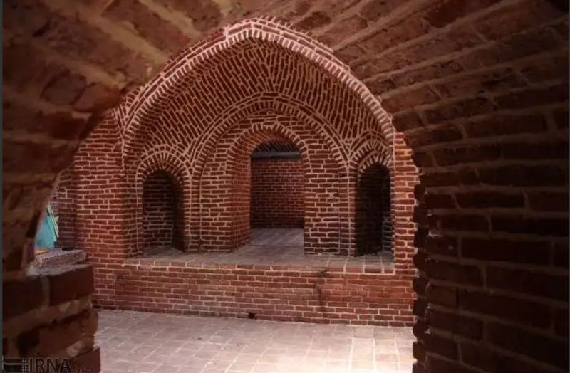 حمام تاریخی گیلان به دیوار رسید
