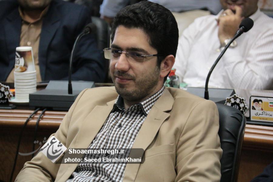 با توجه به اخطارهای اداره کل هواشناسی شهروندان از پارک خودرو در زیر درختان و حاشیه رودخانه ها خودداری کنند