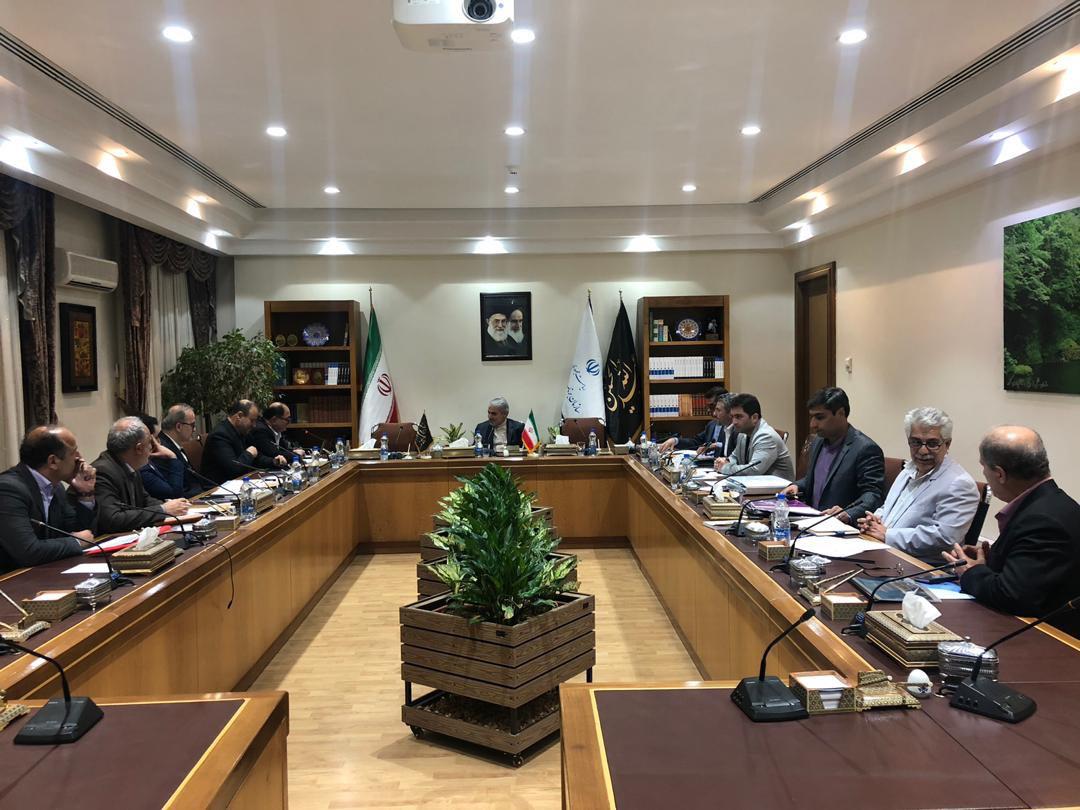 نشست مدیران شهری رشت با معاون رئیس جمهور برای جذب اعتبار ملی برای اجرای قرارداد زباله سوز