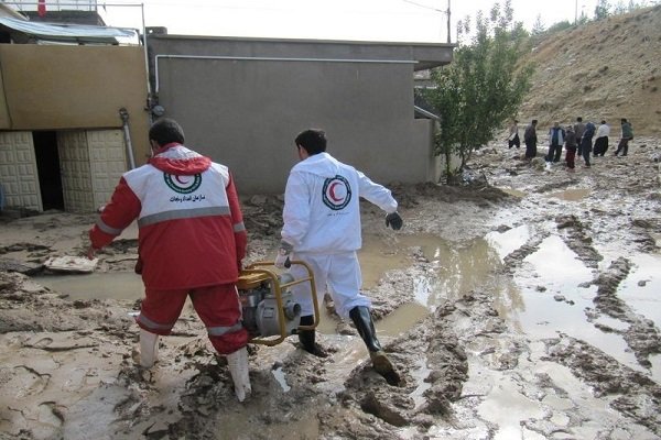 امدادرسانی به بیش از ۵ هزار نفر در ۷ استان سیل زده / یک نفر فوت کرد امدادرسانی به بیش از ۵ هزار نفر در ۷ استان سیل زده / یک نفر فوت کرد