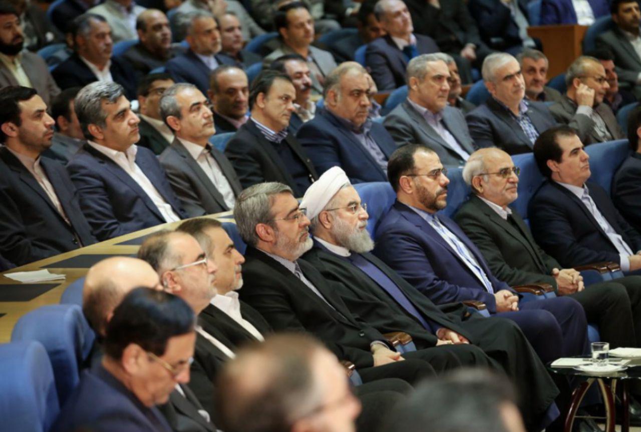 تفویض اختیارات دولت به استانداران؛ گام بلند توسعه ایران