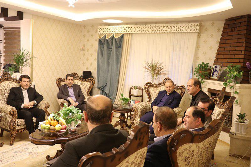 دیدار فرماندار شهرستان رشت بهمراه مدیر منطقه یک با جانبازان ۷۰ درصد جنگ تحمیلی
