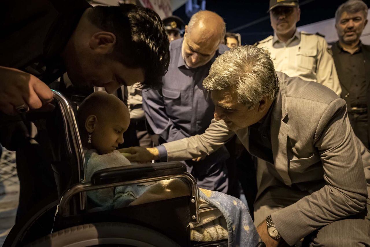 آرزوی کودک مبتلا به سرطان گیلانی برآورده شد آرزوی کودک مبتلا به سرطان گیلانی برآورده شد