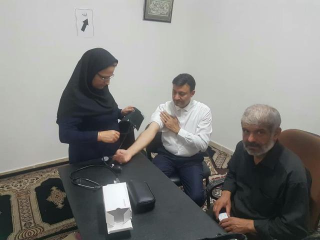 گزارش تصویری بازدید شهردار رشت از منطقه سه شهرداری رشت و شرکت در اجرای طرح بسیج ملی کنترل فشار خون بالا