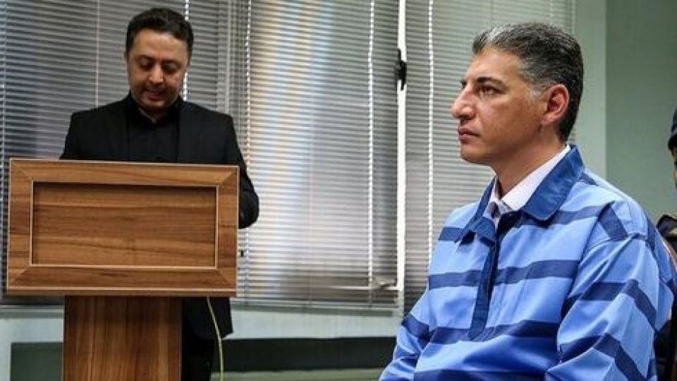 تاثیر رای دادگاه "علیرضا زیبا" در وضعیت "بابک زنجانی" تاثیر رای دادگاه “علیرضا زیبا” در وضعیت “بابک زنجانی”