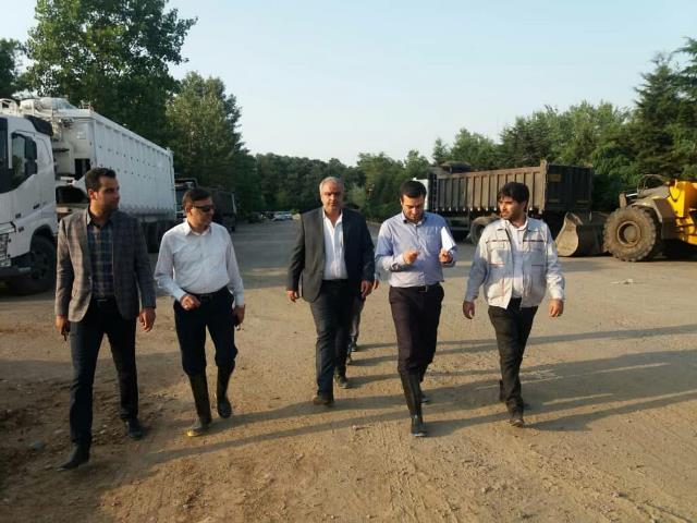 گزارش تصویری بازدید دکتر ناصر حاج محمدی شهردار رشت از کارخانه کود آلی گیلان در راستای بررسی مشکلات این کارخانه و روند ساخت سوله های تخمیر آن