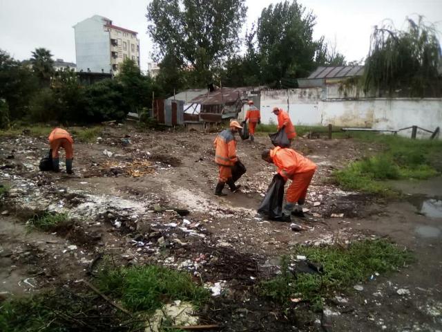 گزارش تصویری حوزه مدیریت خدمات شهری از هفته بیست و یکم طرح پاکسازی هفتگی محلات شهر رشت گزارش تصویری حوزه مدیریت خدمات شهری از هفته بیست و یکم طرح پاکسازی هفتگی محلات شهر رشت