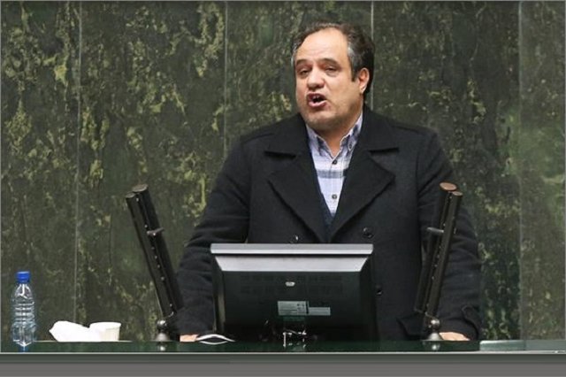 سرقت اسناد و لوازم دفتر نماینده مجلس توسط اغتشاشگران!