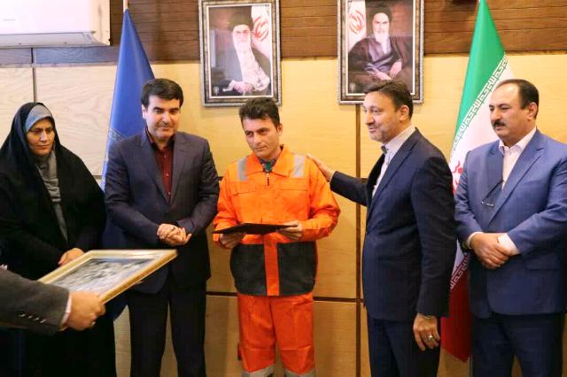 از پاکبان وظیفه شناس تجلیل شد