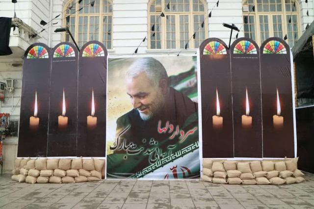 گزارش تصویری از اقدامات شهرداری رشت برای سیاه پوش کردن شهر به مناسبت شهادت سردار سپهبد پاسدار شهید حاج قاسم سلیمانی گزارش تصویری از اقدامات شهرداری رشت برای سیاه پوش کردن شهر به مناسبت شهادت سردار سپهبد پاسدار شهید حاج قاسم سلیمانی