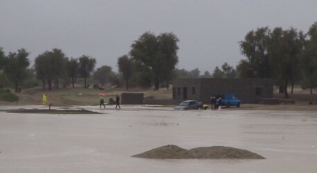 سیلاب باعث تخلیه ۵ روستا در جاسک شد