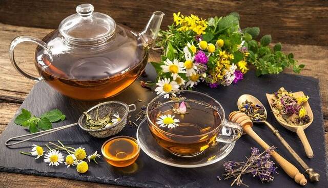 مشکلات گوارشی را با دمنوش مناسب کنترل کنید
