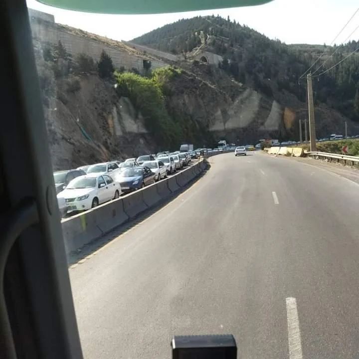 ترافیک منجیل پس از اعلام تعطیلی روزهای چهارشنبه و پنجشنبه