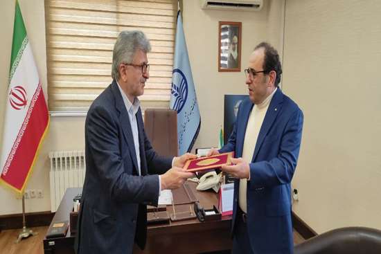 دندانپزشک گیلانیالاصل مقیم آمریکا به صف خیران سلامت پیوست دندانپزشک گیلانیالاصل مقیم آمریکا به صف خیران سلامت پیوست